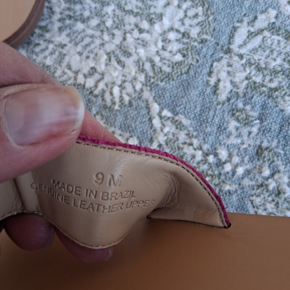 💐 Talbots Hannah Vachetta Leather Flat Slides Sz 9.  Hot Pink Geometric Cut-Out - Picture 8 of 11